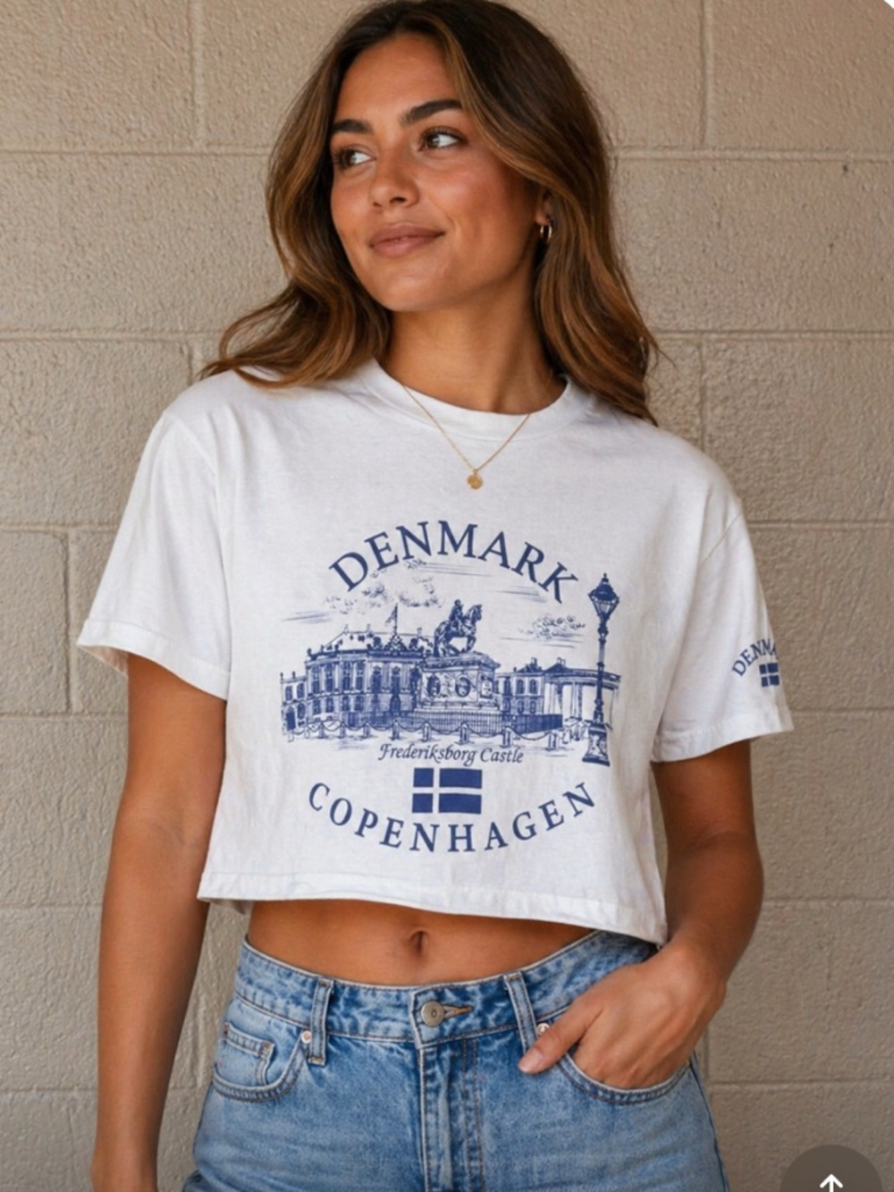 NWT Organic Collective Copenhagen Denmark Organic Cotten Cropped T